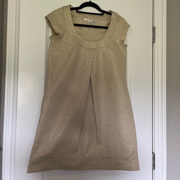 Diane Von Furstenberg Gold Jacquard Inverted Pleat Detail Ayuka Dress - Size 4 - Picture 3 of 7